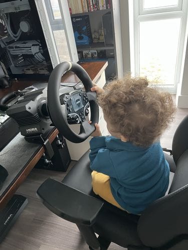 Customer photo review of MOZA RACING R5 Bundle Kit