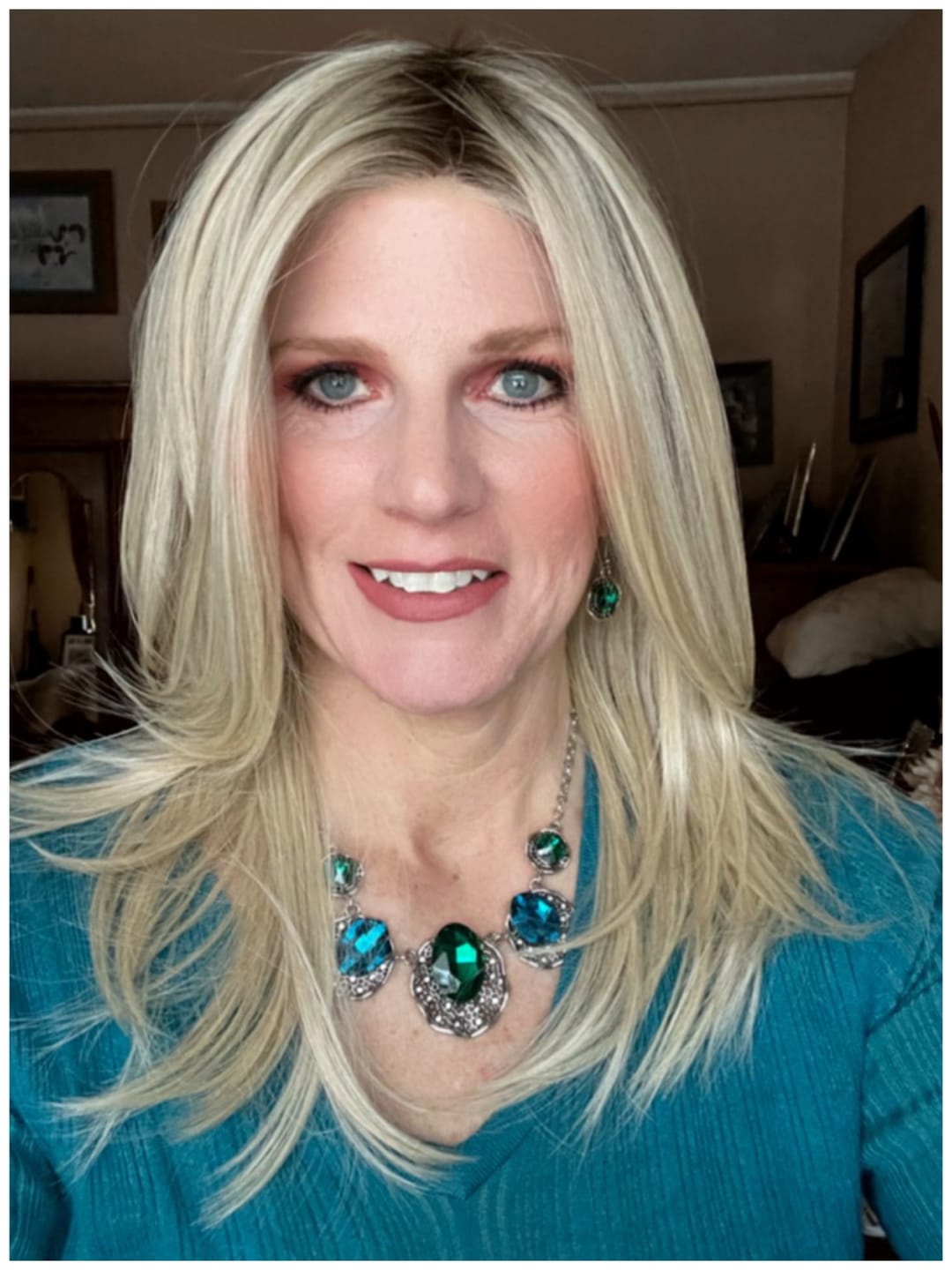 Customer photo review of GRAND ENTRANCE - Champagne Blonde