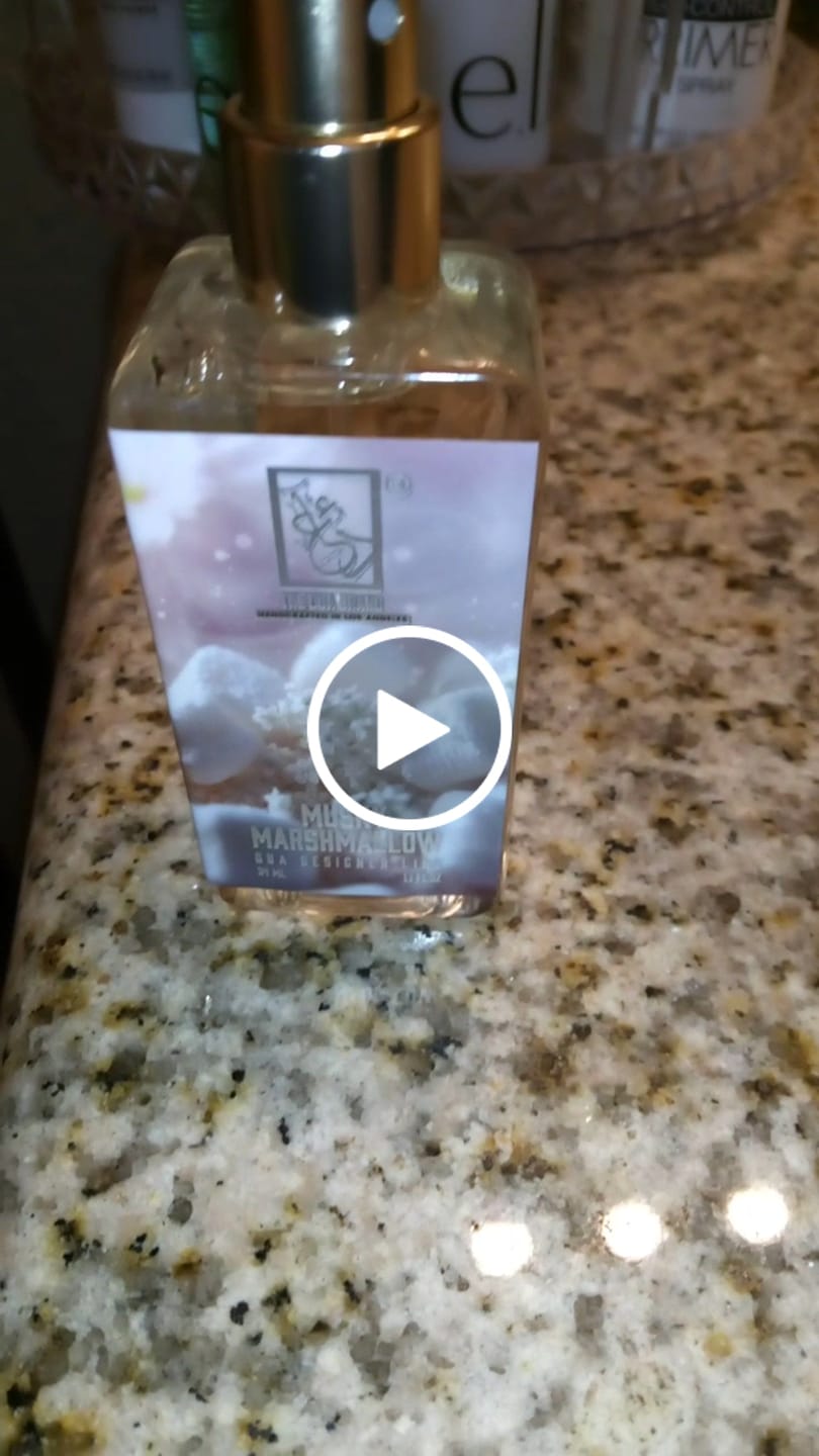 Customer video review of Musky Marshmallow