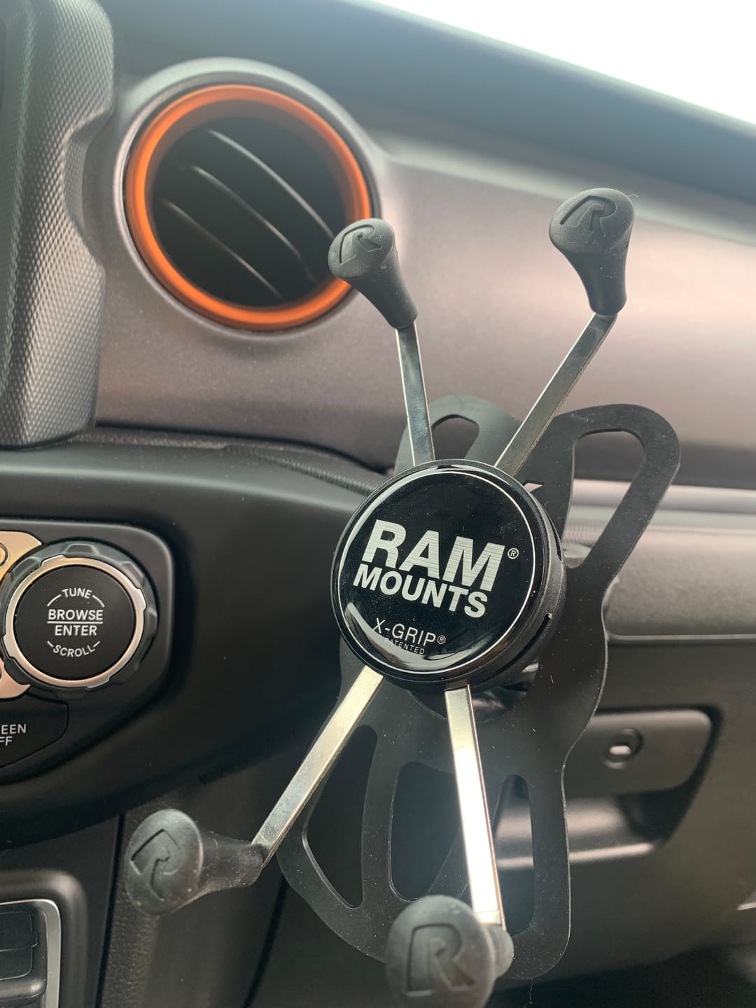 Customer photo review of Gladiator JT Grab Bar Ball Mount
