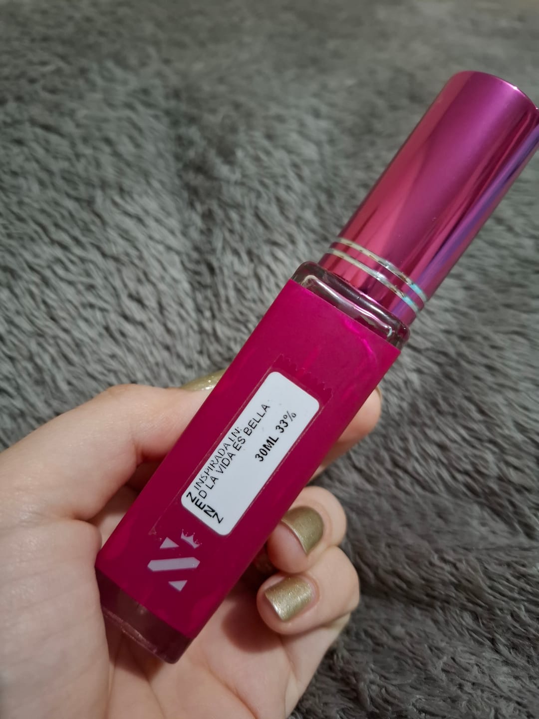 Customer photo review of Perfume Tendencia D LA VIDA ES BELLA zenz