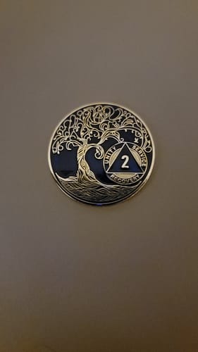 Customer photo review of 1 to 50 Year Sobriety Mint Twisted Tree of Life Gold Plated AA Recovery Medallion/Chip/Coin - Blue