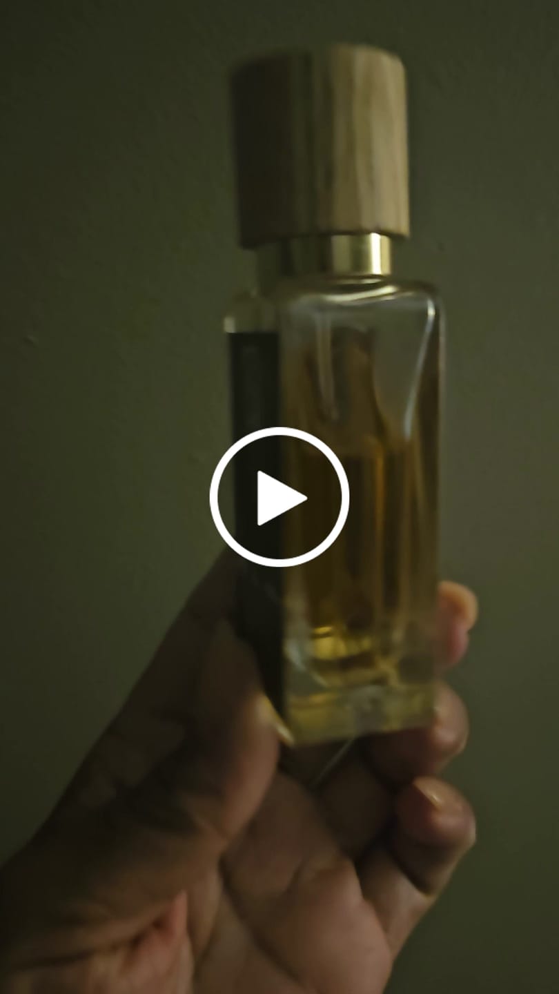 Customer video review of I'm A Sexy Mess Rolling Out Of Bed