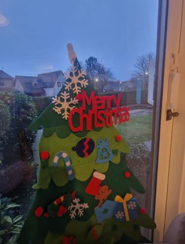 Customer photo review of Felt Christmas Tree - Montessori Kids Toy