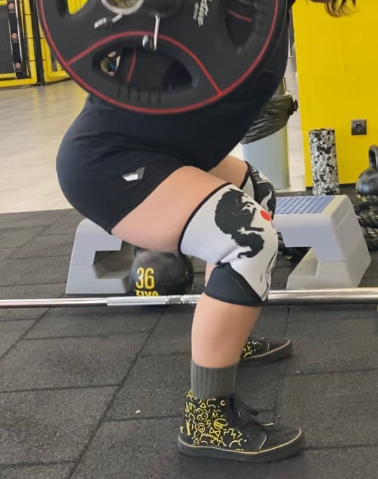 Customer photo review of Shikigami Knee Sleeves