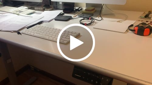 Customer video review of Maidesite TH2 Pro Plus-Marco de Escritorio Eléctrico Elevable en Altura Doble Motor