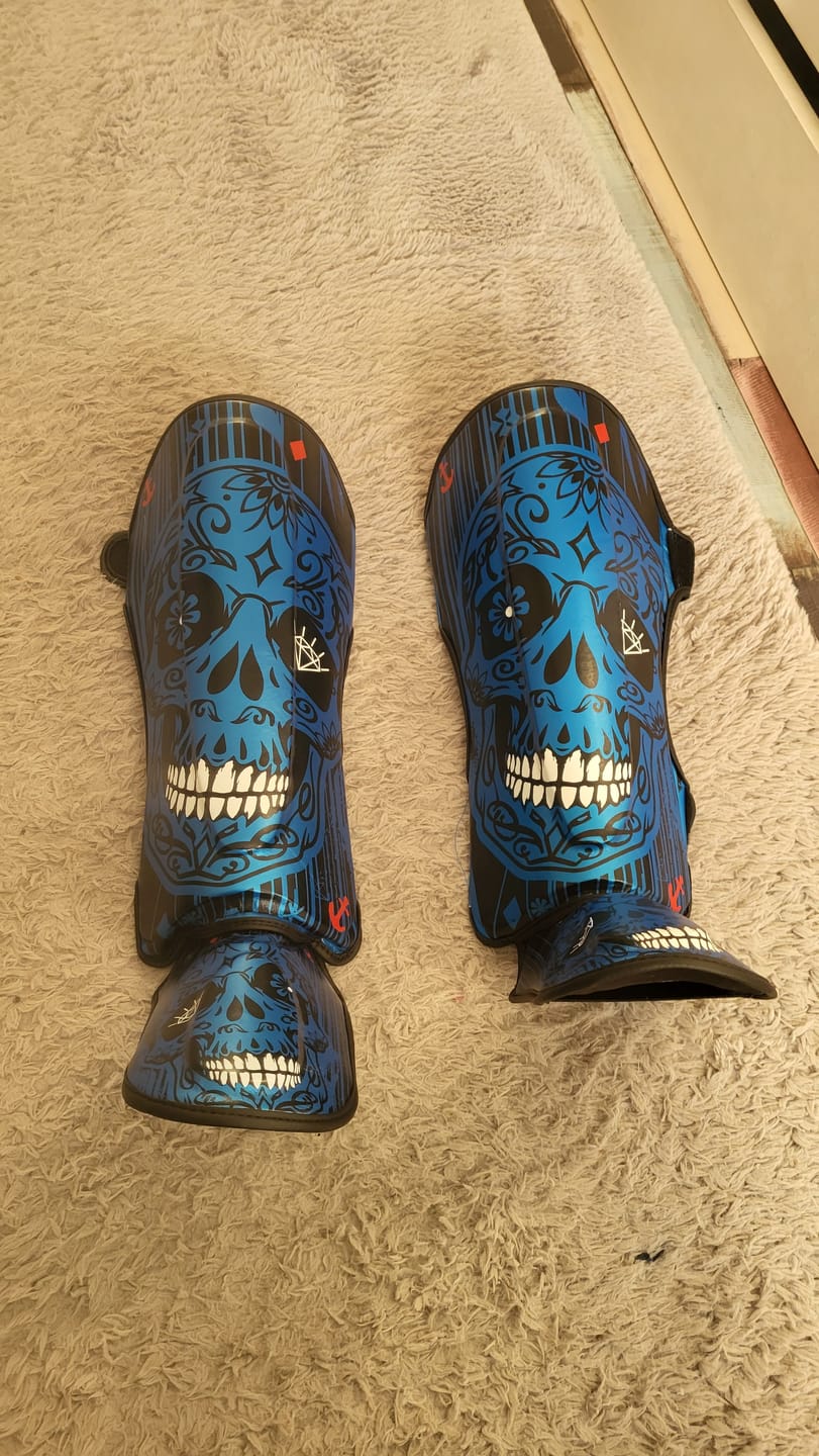 Customer photo review of Tibiere Kickbox Knockout Skull