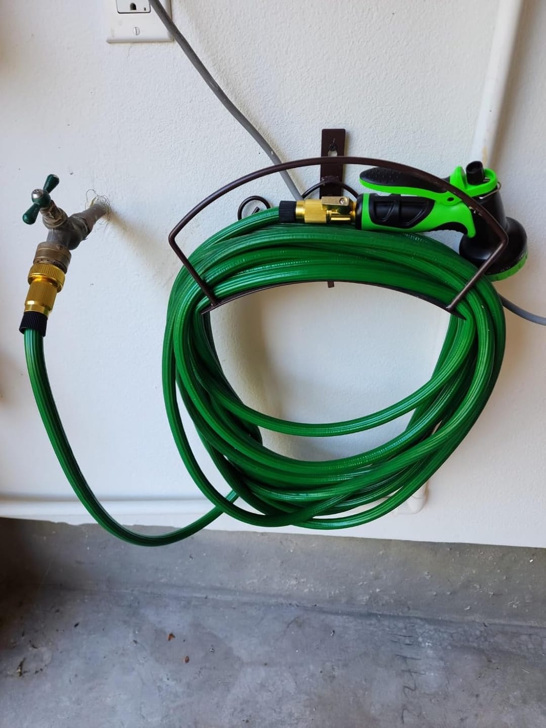 Customer photo review of Expandable Garden Magic Hose Pipe *BEST SELLER*