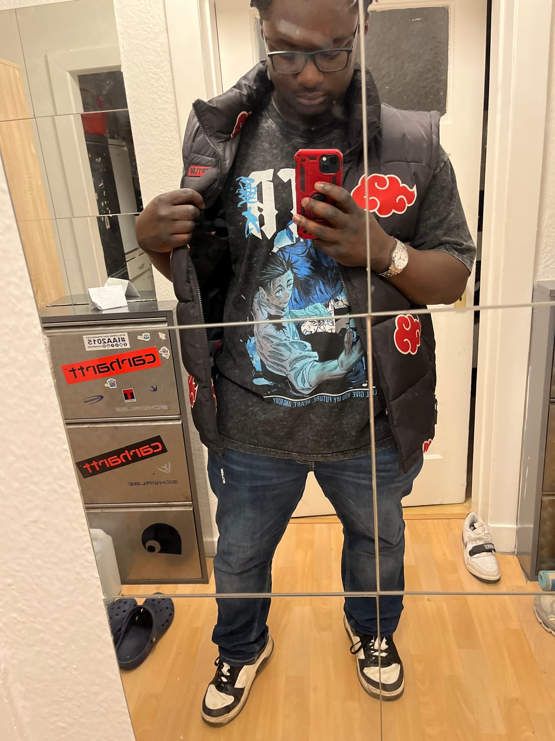 Customer photo review of A CURSE AND A SORCERER VINTAGE TEE
