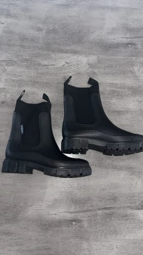 Customer photo review of Clomfy Waterproof Wellington