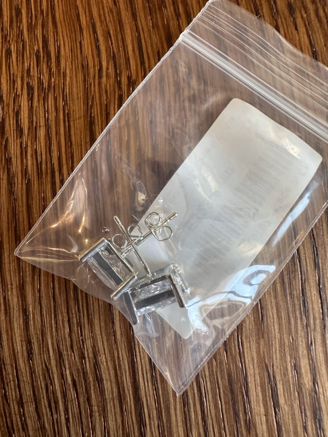 Customer photo review of Cubic Zirconia Stud Earrings Simple 0.7 Carat — Rose Gold | KIMLUD