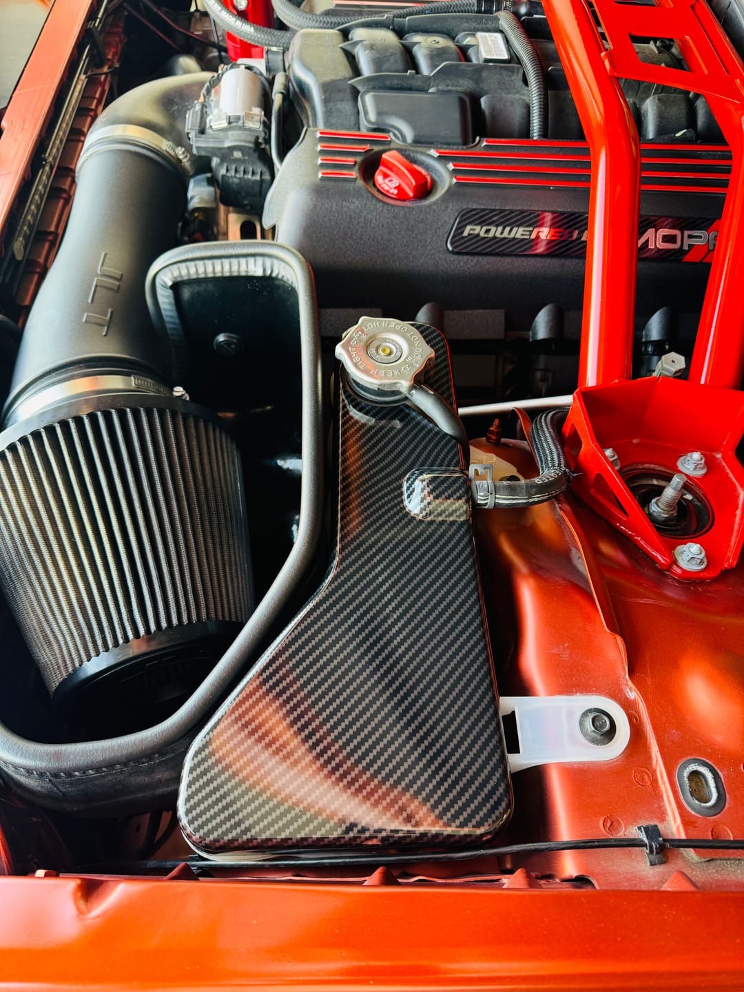 Customer photo review of Speedlogix Locking Gas Cap 2008-2023 Challenger
