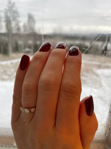 Customer photo review of Rogue Red Dipping Powder