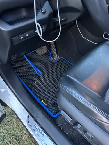 Customer photo review of Dywaniki samochodowe na zamówienie - Przód i tył