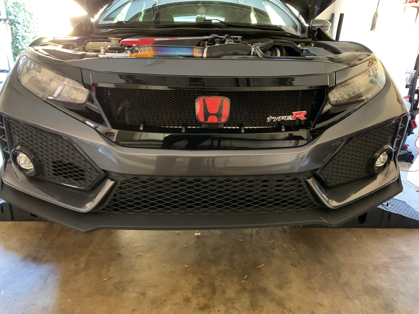 Customer photo review of Sports Grille w/ Steel Mesh - Glossy Black for 16-21 Honda Civic Sedan/Hatchback/FK8