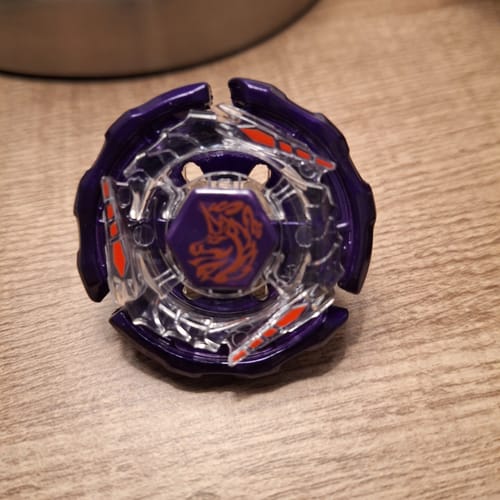 Customer photo review of Ray Unicorno / Striker D125CS, Purple Aurora Version, Metal Masters Beyblade Booster