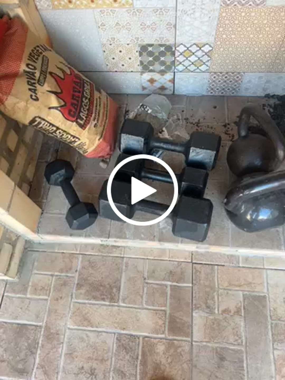 Customer video review of Halter Sextavado Pintado