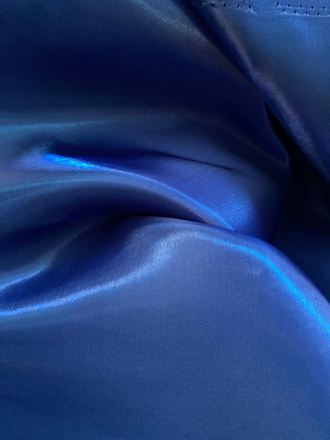 Customer photo review of Satin Lichid Fix Albastru Royal