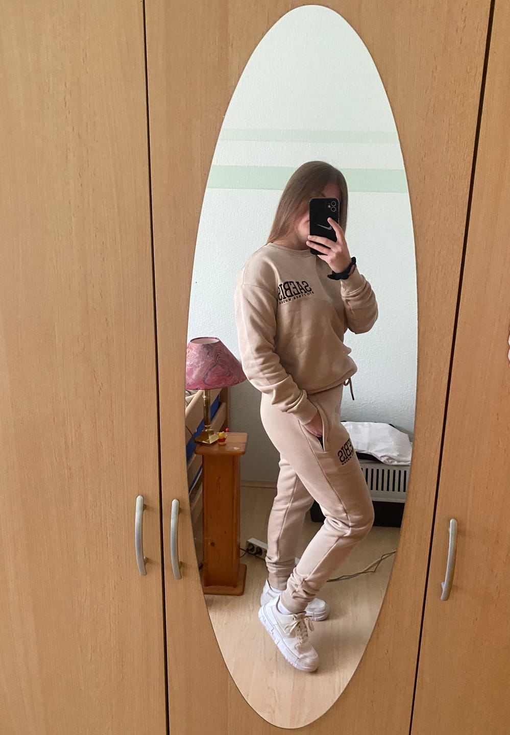 Customer photo review of Lifestyle Damen Jogginghose beige mit Stickerei by SAEBIS®