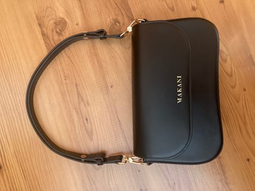 Customer photo review of CHLOIE - BLACK