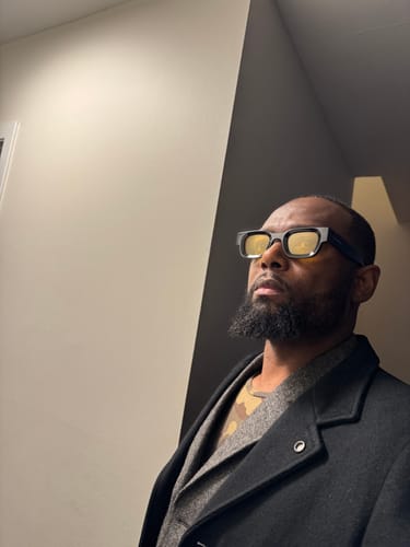 Customer photo review of SEMBO | Midnight