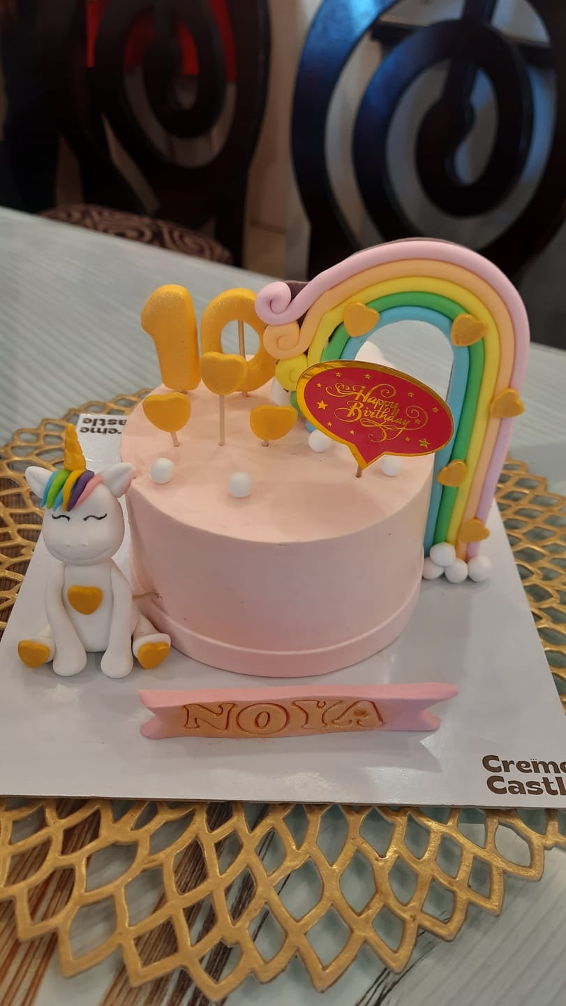 Customer photo review of Rainbow Pony Cake