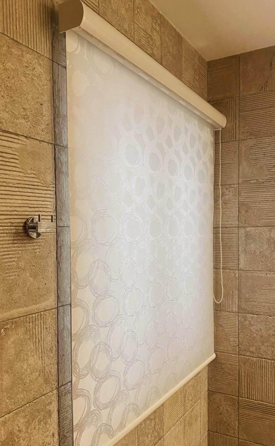 Customer photo review of Spirit Brilliant White Roller Blinds