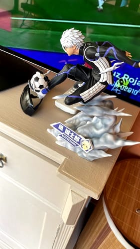Customer photo review of Statuette Nagi Seishiro
