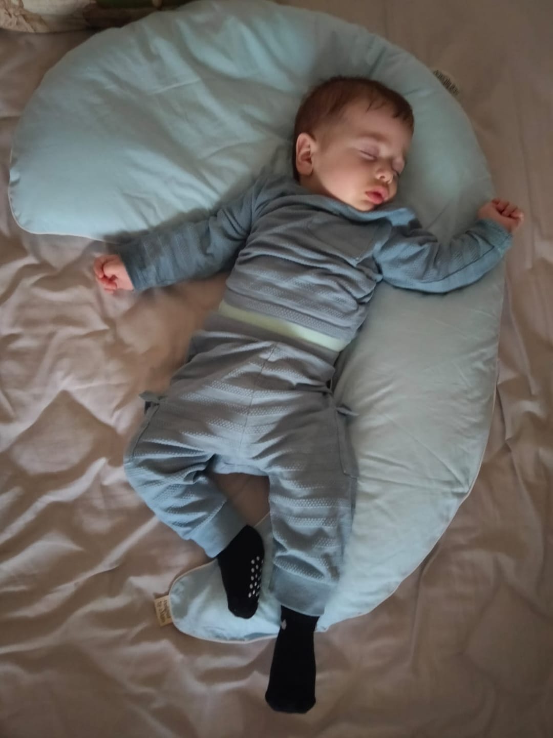 Customer photo review of ALMOHADA LUNA®️ 🌙 Ayuda a dormir solitos! Ideal para peques con muchos despertares