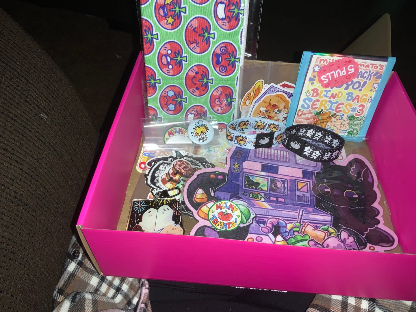 Customer photo review of Cute Mystery Gift Box