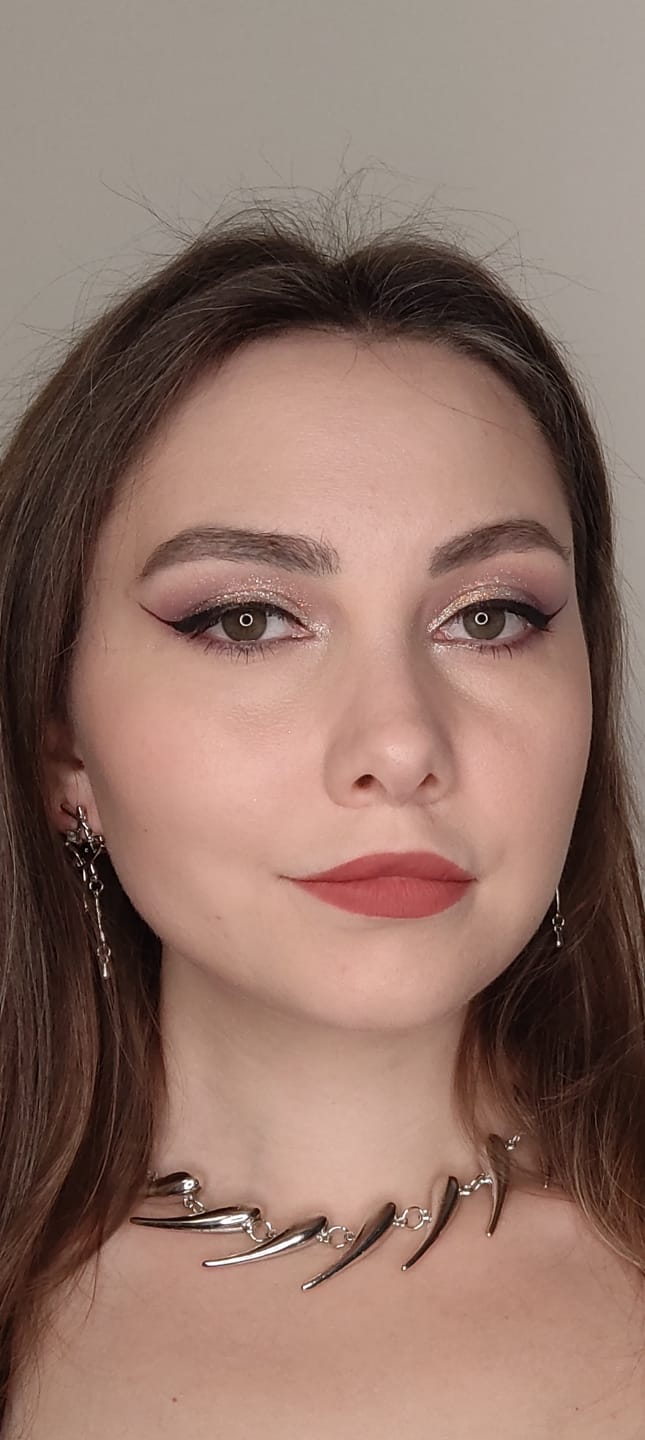 Customer photo review of Boujee Boudoir Neutral Glam Eyeshadow Palette ( IN STOCK )