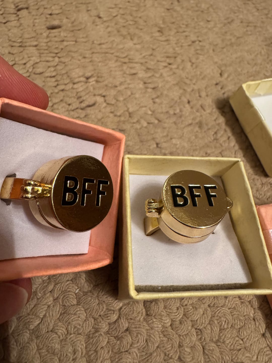 Customer photo review of BFF Rings™ The Best Friends Forever Ring