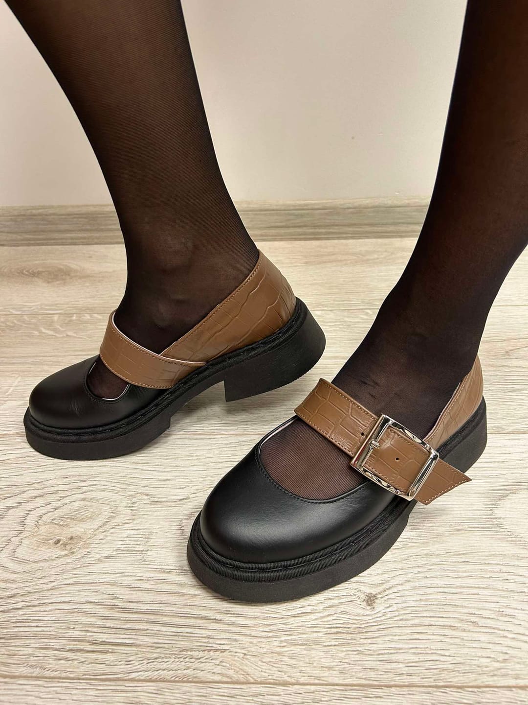 Customer photo review of Kopos Closed Toe Sandals