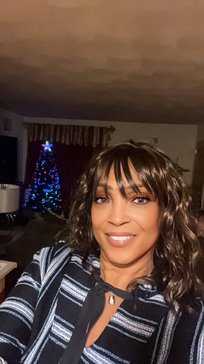 Customer photo review of Freetress Equal Wig SONEL