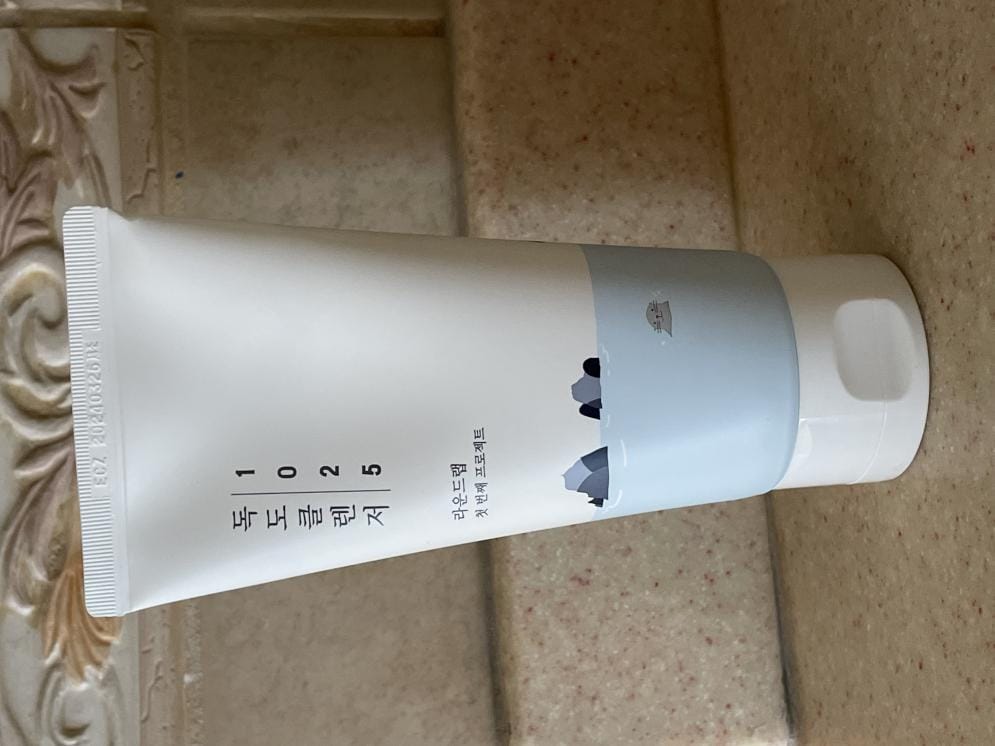 Customer photo review of ROUND LAB - 1025 Dokdo Cleanser 150 ML | Limpiador Facial