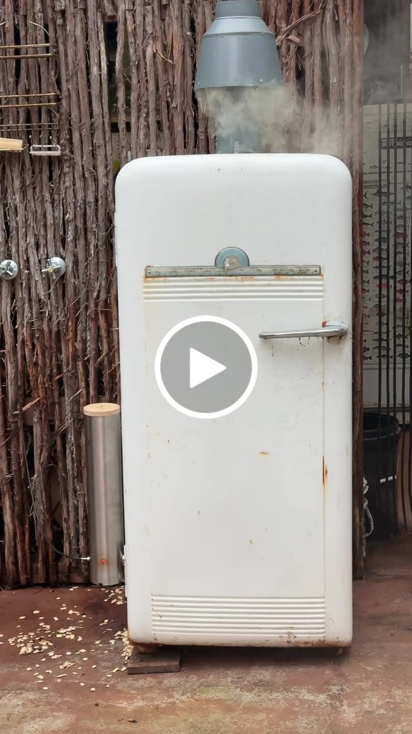 Customer video review of Smokai 4 Litre Monster Smoke Generator