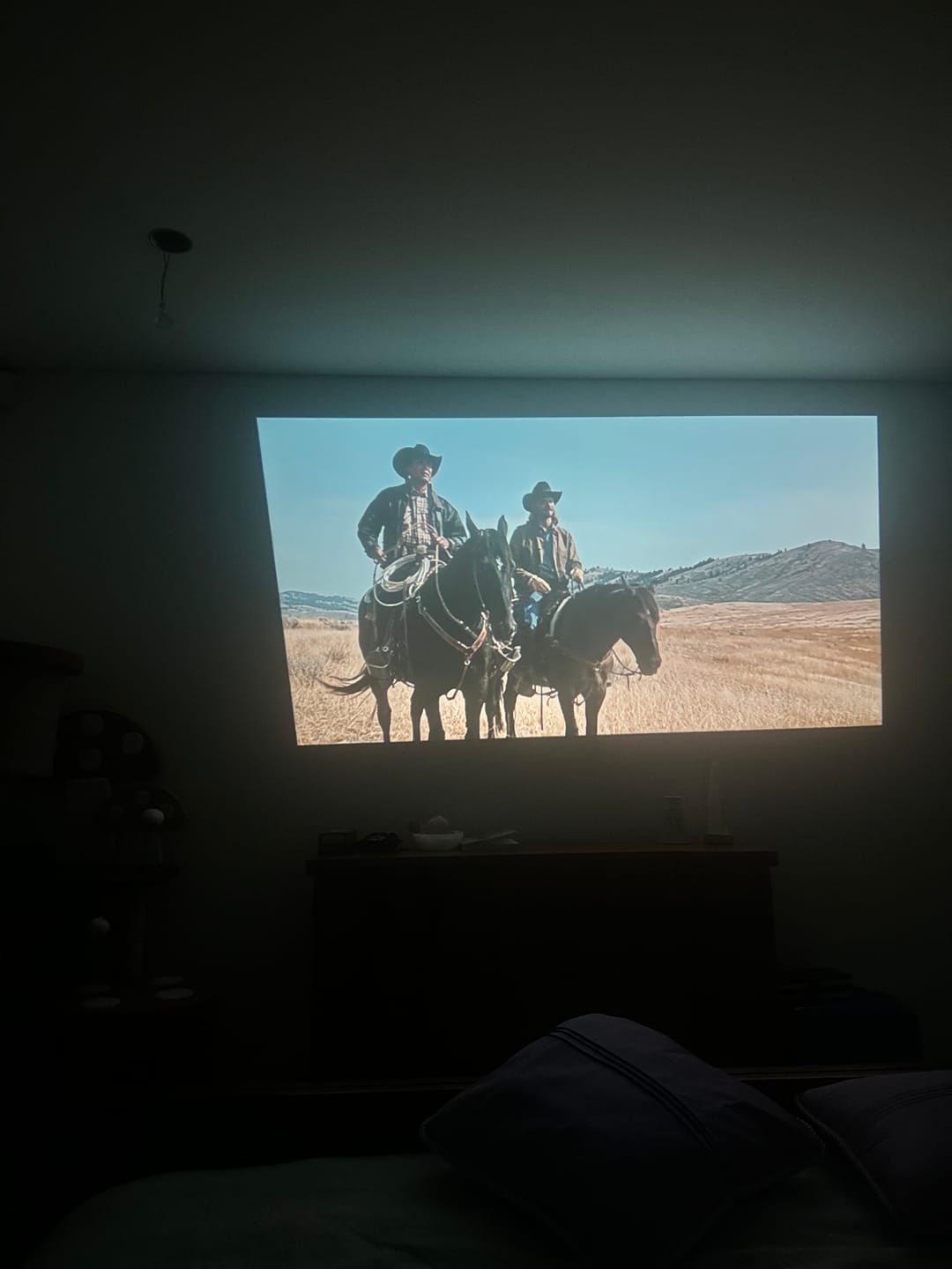 Customer photo review of MovieHub™ Ultra HD Gaming Bundle