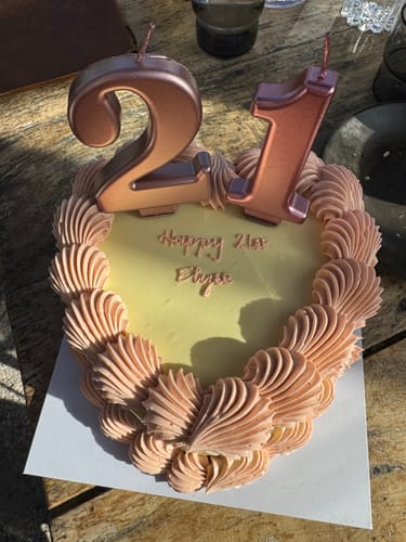 Customer photo review of clara