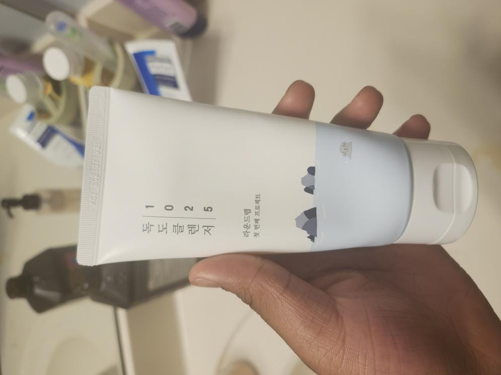 Customer photo review of ROUND LAB - 1025 Dokdo Cleanser 150 ML | Limpiador Facial