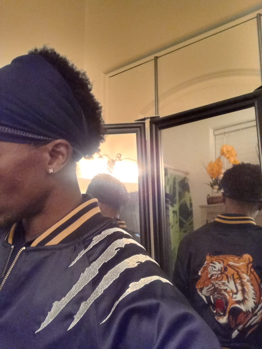 Customer photo review of Roaring Tiger Sukajan Souvenir Jacket