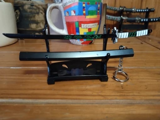 Customer photo review of Sanemi Shinazugawa Katana Keychain