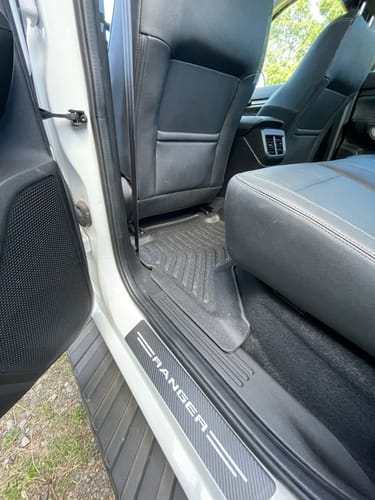 Customer photo review of Pisos Calce Perfecto FORD RANGER 2024