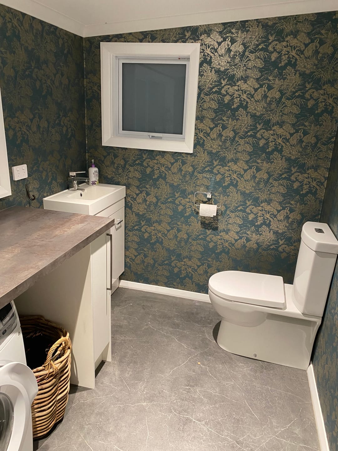 Customer photo review of Natoru - Japanese Metallic Cranes Wallpaper - Green/Gold