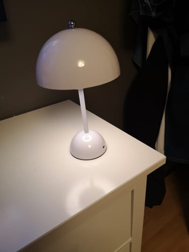 Customer photo review of Bordslampa - Svamplampa Flowerbud - Batteridriven 5000 mAH