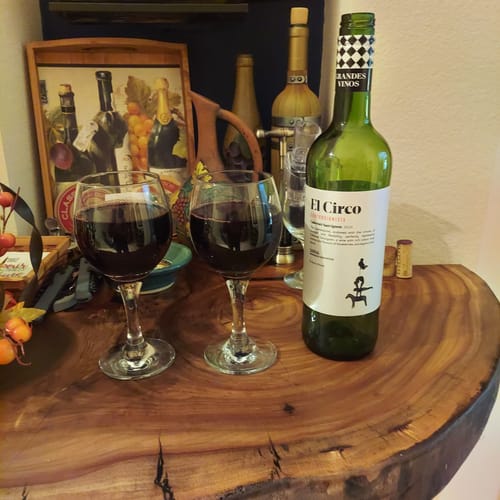 Customer photo review of Boo! Halloween Mystery Case Red Wine Sampler 12x750ml