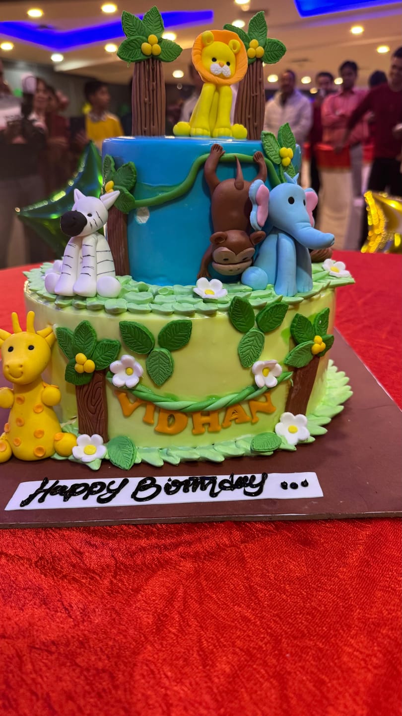 Customer photo review of Jungle Tree Cake