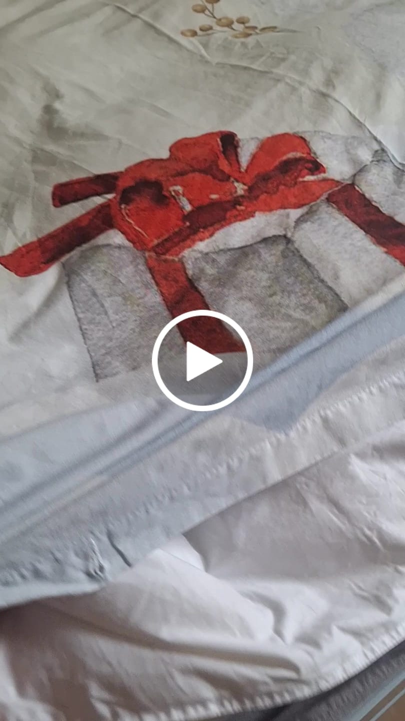 Customer video review of Pilotă Plume Puf