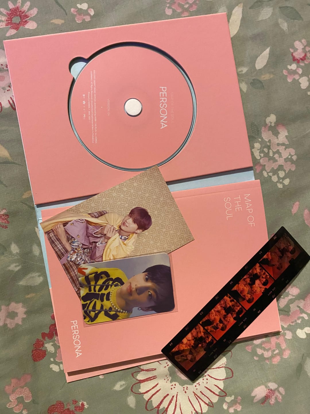 Customer photo review of BTS - 3RD FULL ALBUM LOVE YOURSELF 轉 TEAR