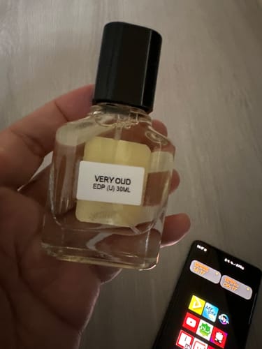 Customer photo review of Unisex • Very Oud