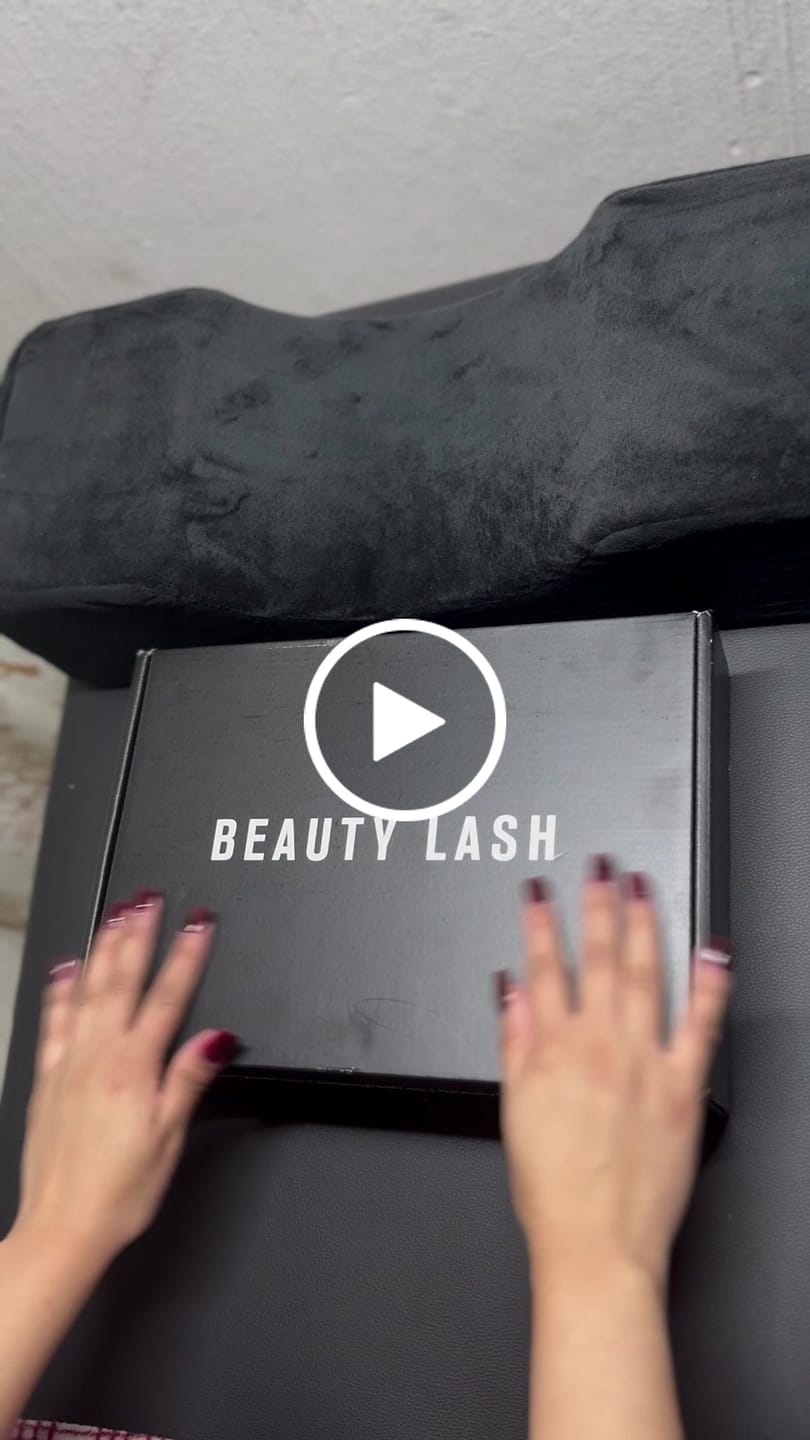 Customer video review of Mixed Classic Lashes